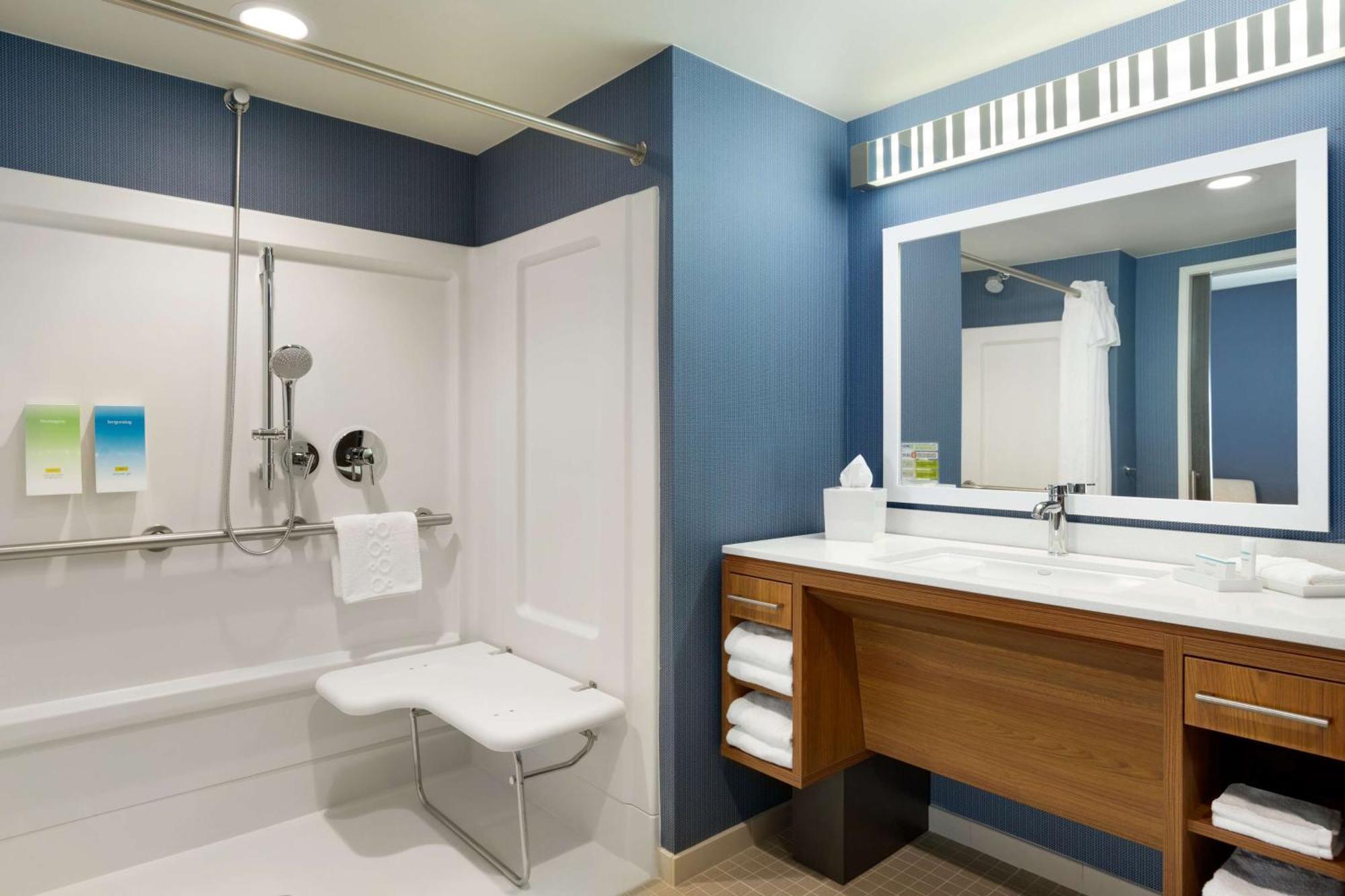 Home2 Suites By Hilton Glendale Westgate Екстериор снимка